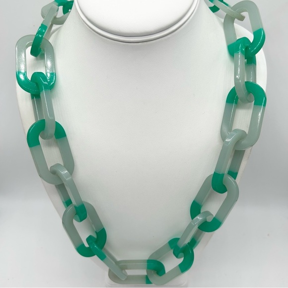 J. Crew Jewelry - J. Crew Vintage Green Resin Large Links Necklace